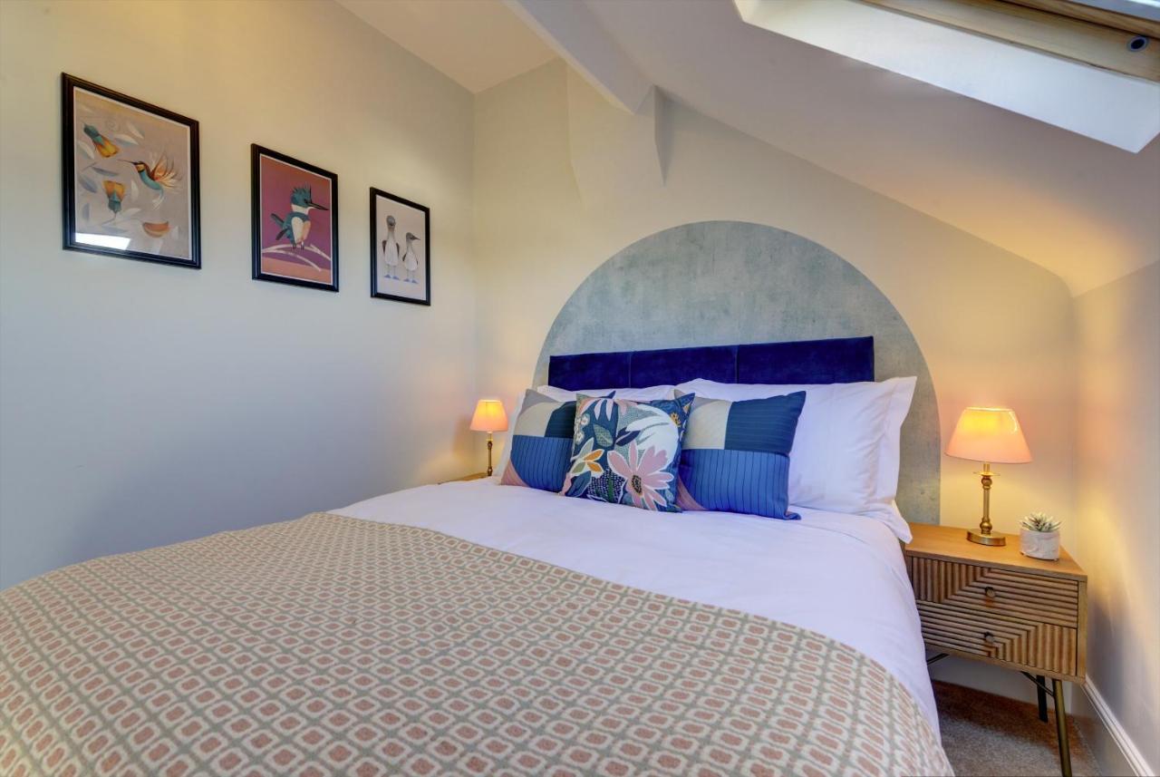 Regency Nest By Spa Town Property - Stylish 3 Bedroom Apartment On 2 Floors, Central 利明顿 外观 照片
