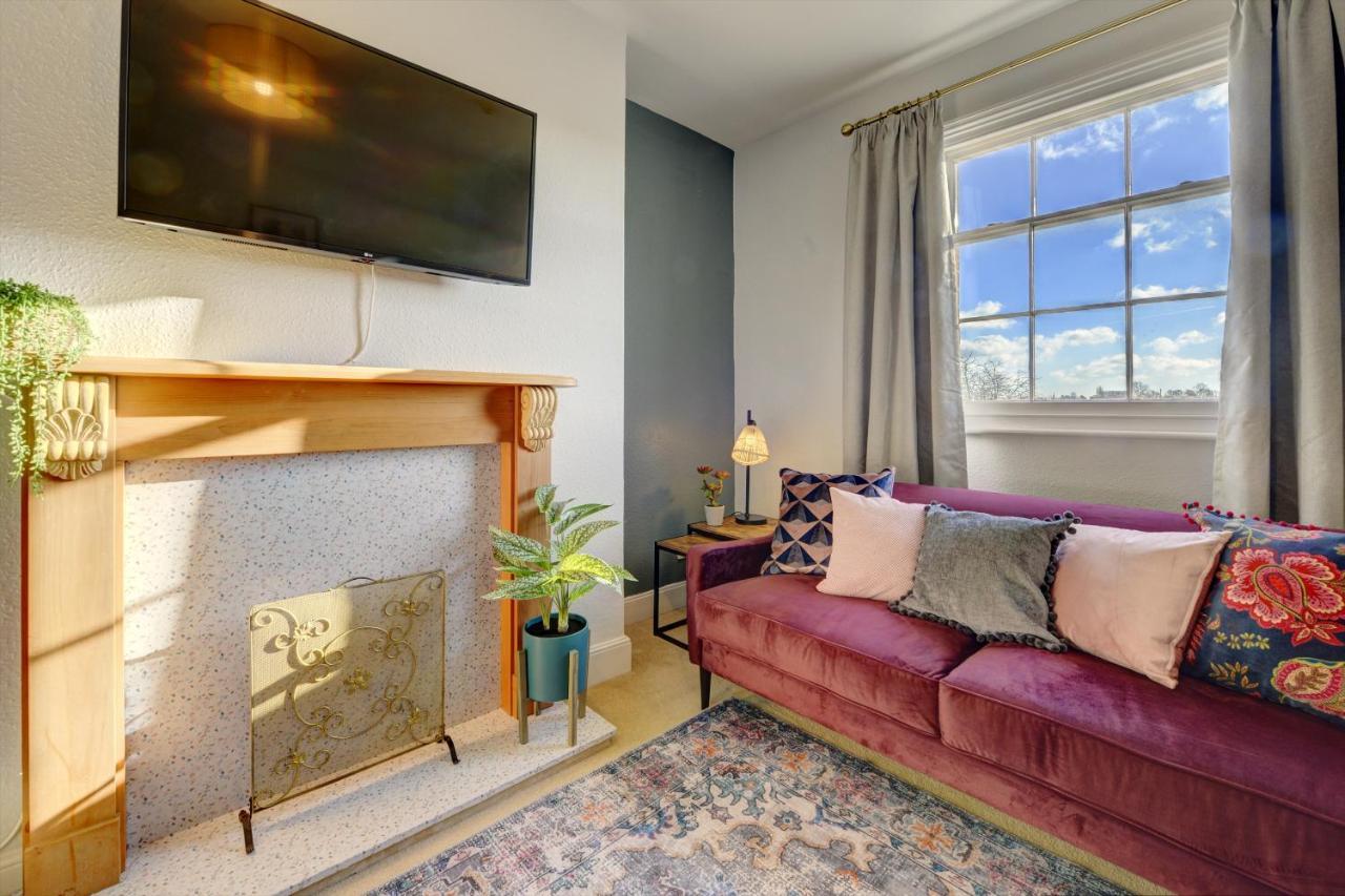 Regency Nest By Spa Town Property - Stylish 3 Bedroom Apartment On 2 Floors, Central 利明顿 外观 照片