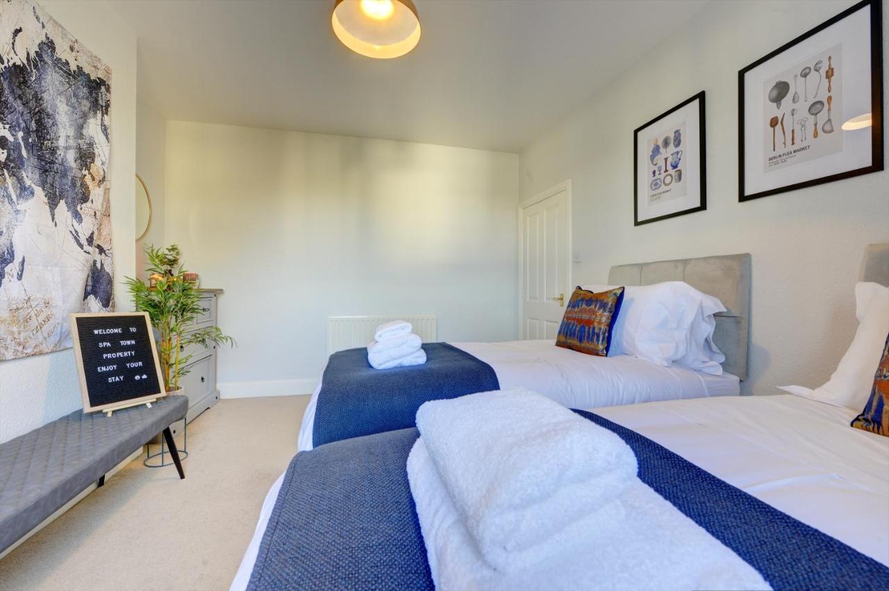 Regency Nest By Spa Town Property - Stylish 3 Bedroom Apartment On 2 Floors, Central 利明顿 外观 照片